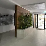 Metropolis Elegance