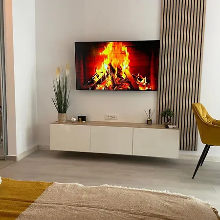 Metropolis Elegance Apartment *