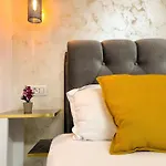 Metropolis Elegance *